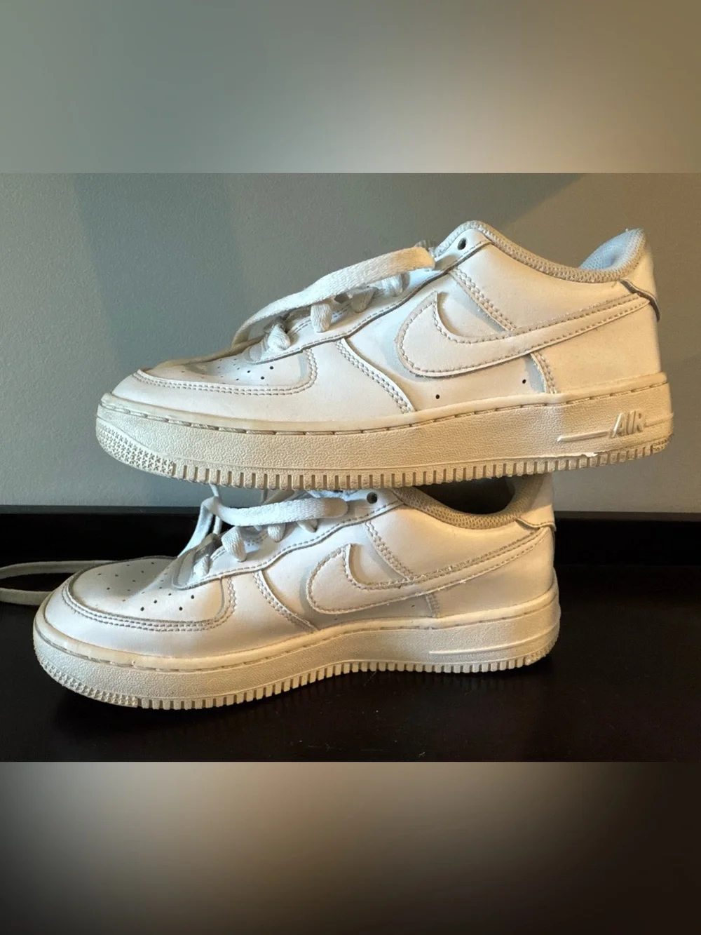 Nike AF1 5.5Y white leather Air Force 1 youth size 5.5 (missing insoles)